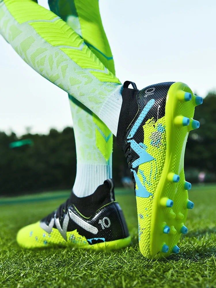 New Men Football Shoes Society Cleats Professional Soccer Shoes Indoor Fast Football Field Boots Sneaker Boy Original Training