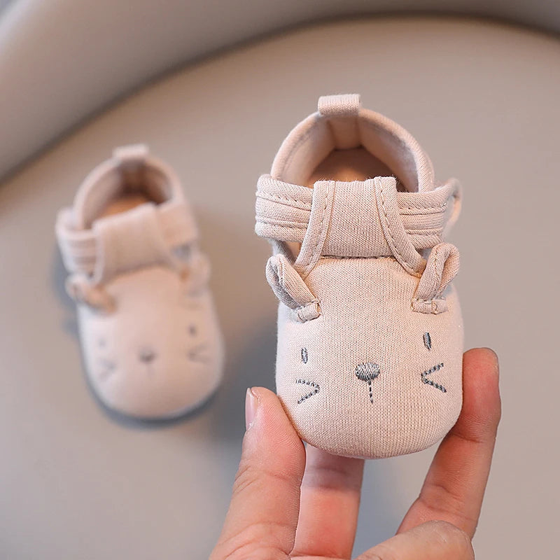 NEW Classic baby shoes for boys and girls cute animal casual flat shoes the first baby cotton non slip and warm walking shoes ﻿
