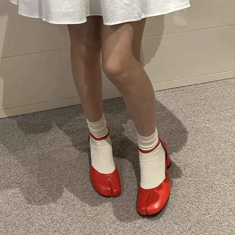 Bailamos Fashion Tabi Ninja Women Shoes Round Split Toe Shallow Thick Heel Sandals Mid Heel Mary Janes Shoes Female Pumps Mujer