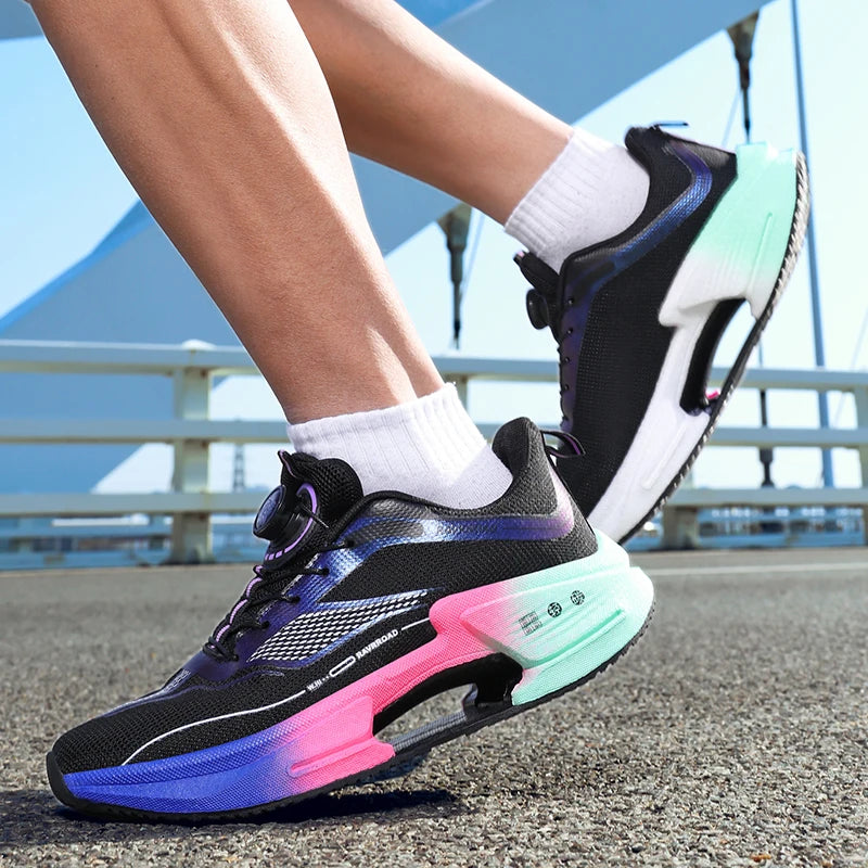 Parent-child casual sports shoes Four seasons new soft sole non-slip breathable outdoor running shoes men women's light sneakers