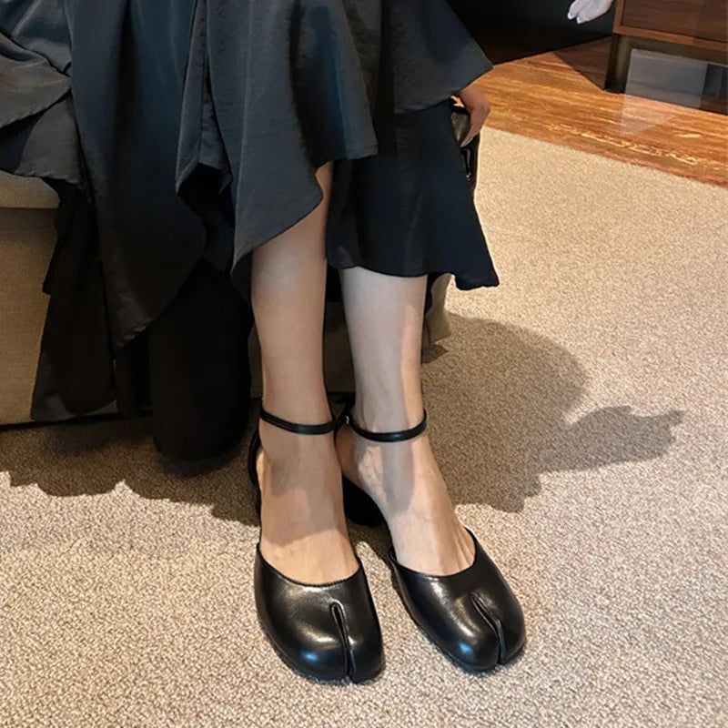 Bailamos Fashion Tabi Ninja Women Shoes Round Split Toe Shallow Thick Heel Sandals Mid Heel Mary Janes Shoes Female Pumps Mujer