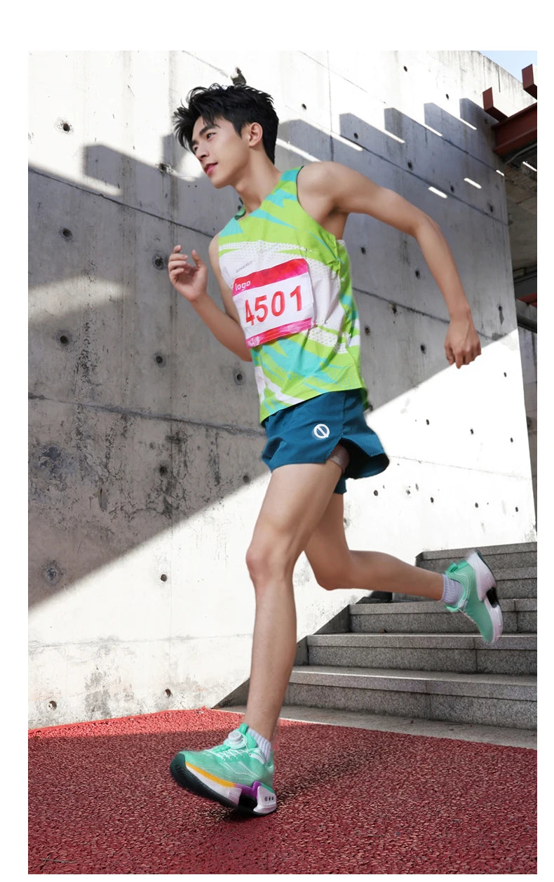 Parent-child casual sports shoes Four seasons new soft sole non-slip breathable outdoor running shoes men women's light sneakers