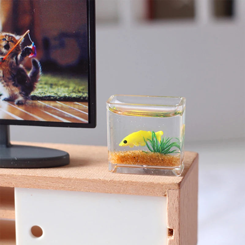 1pc Doll Aquarium Dollhouse Miniature Glass Fish Tank Bowl Aquarium Doll House Home Ornament Toys for Dollhouse Decor Toys