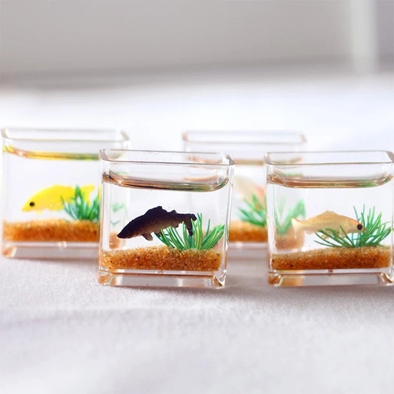 1pc Doll Aquarium Dollhouse Miniature Glass Fish Tank Bowl Aquarium Doll House Home Ornament Toys for Dollhouse Decor Toys