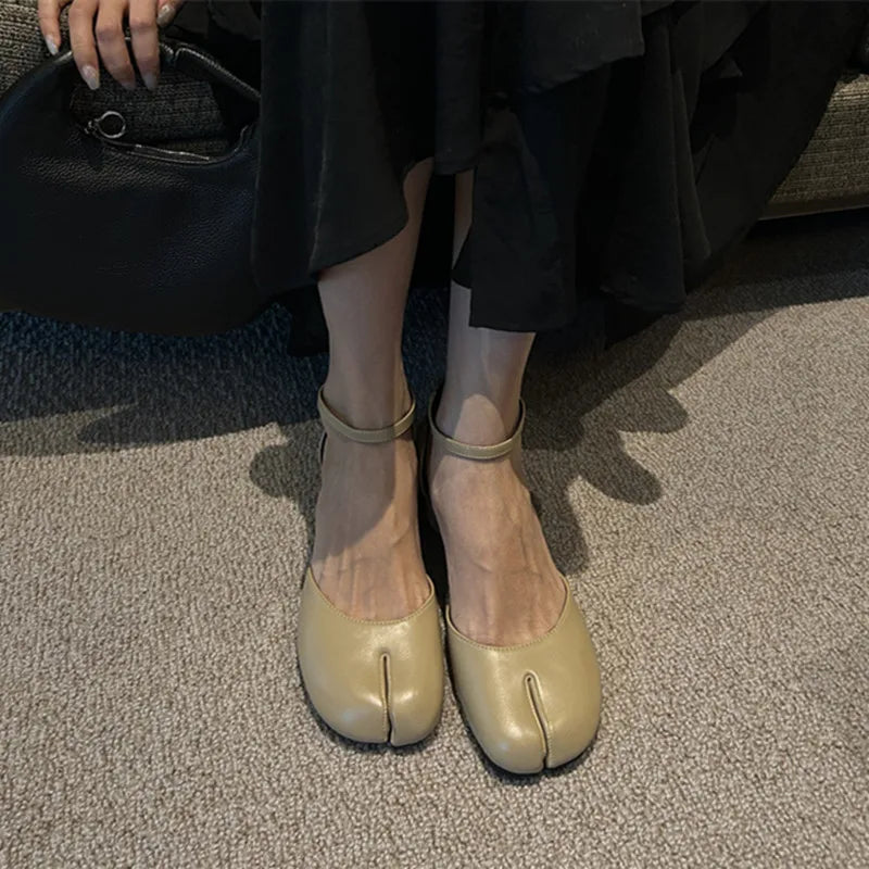 Bailamos Fashion Tabi Ninja Women Shoes Round Split Toe Shallow Thick Heel Sandals Mid Heel Mary Janes Shoes Female Pumps Mujer