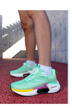 Parent-child casual sports shoes Four seasons new soft sole non-slip breathable outdoor running shoes men women's light sneakers