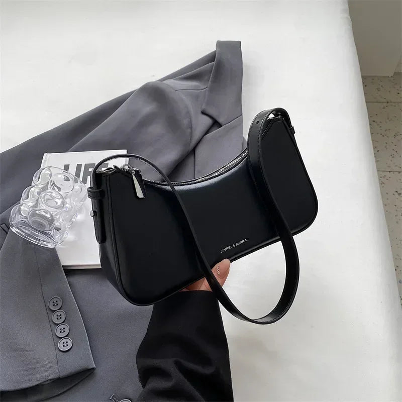 Small Cute Underarm Shoulder Bags for Women 2024 Trend Design Leather Handbags and Purses Y2K Silver Red Hand Bag Women Bag