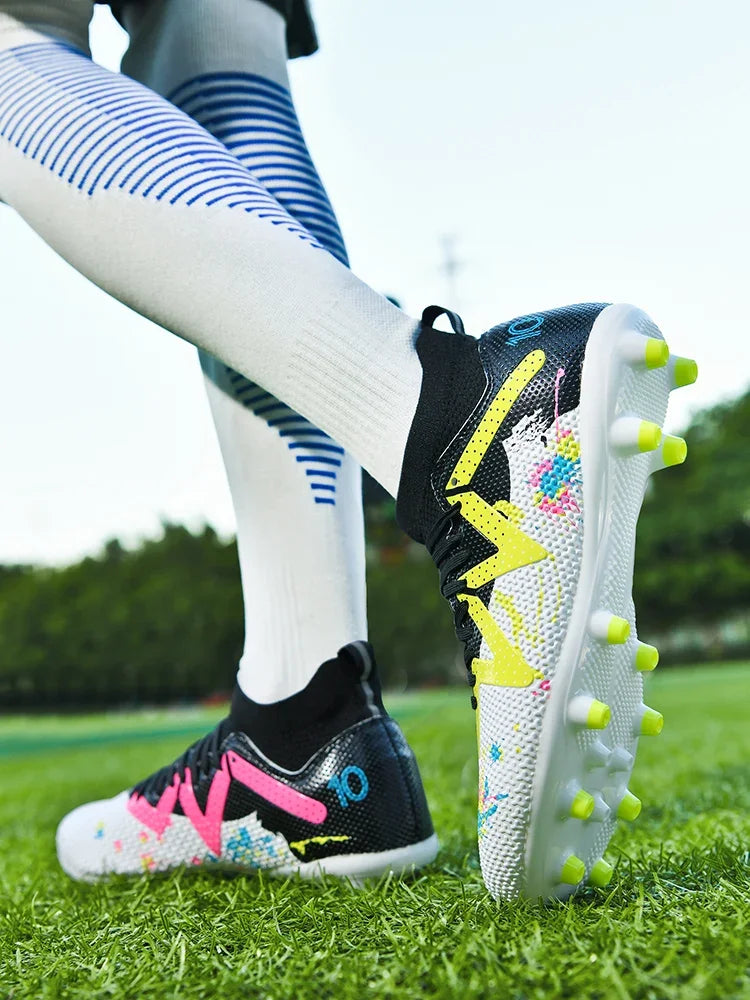 New Men Football Shoes Society Cleats Professional Soccer Shoes Indoor Fast Football Field Boots Sneaker Boy Original Training