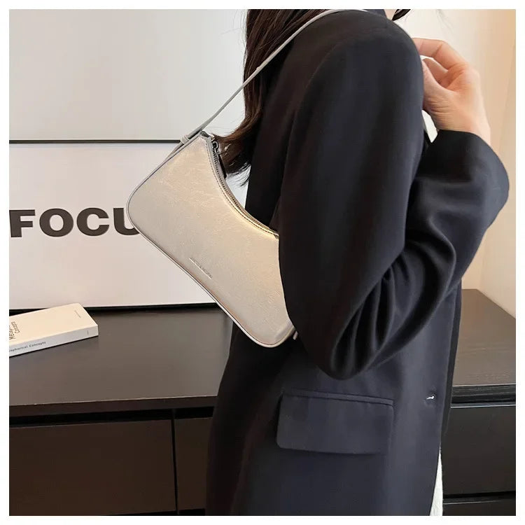 Small Cute Underarm Shoulder Bags for Women 2024 Trend Design Leather Handbags and Purses Y2K Silver Red Hand Bag Women Bag