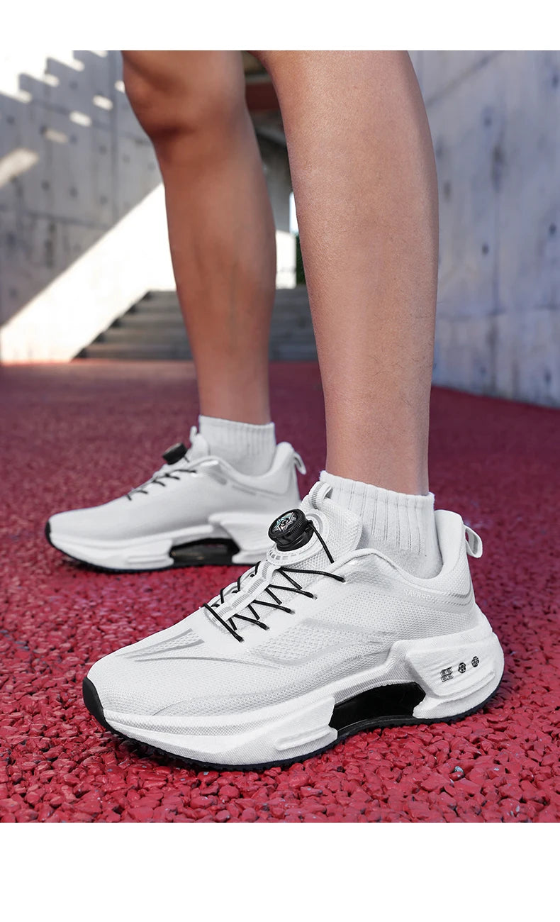 Parent-child casual sports shoes Four seasons new soft sole non-slip breathable outdoor running shoes men women's light sneakers