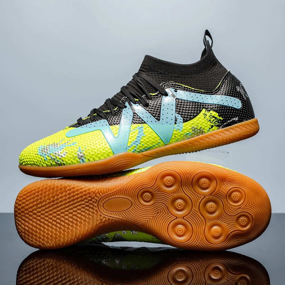New Men Football Shoes Society Cleats Professional Soccer Shoes Indoor Fast Football Field Boots Sneaker Boy Original Training