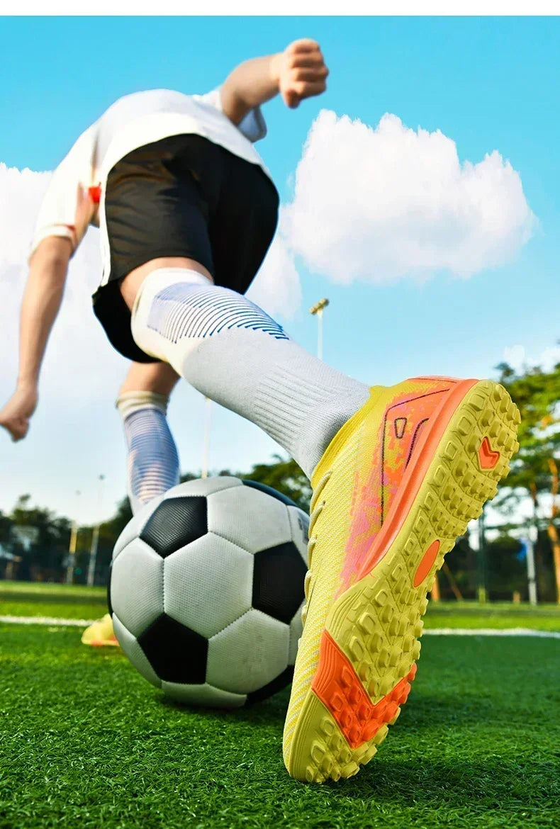 Men Football Field Boot TF/FG Indoor Original Professional Futsal Society Match Turf Soccer Shoes Non Slip Bootie Football Shoes