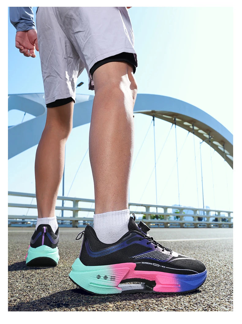 Parent-child casual sports shoes Four seasons new soft sole non-slip breathable outdoor running shoes men women's light sneakers