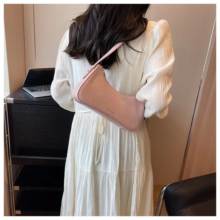 Small Cute Underarm Shoulder Bags for Women 2024 Trend Design Leather Handbags and Purses Y2K Silver Red Hand Bag Women Bag
