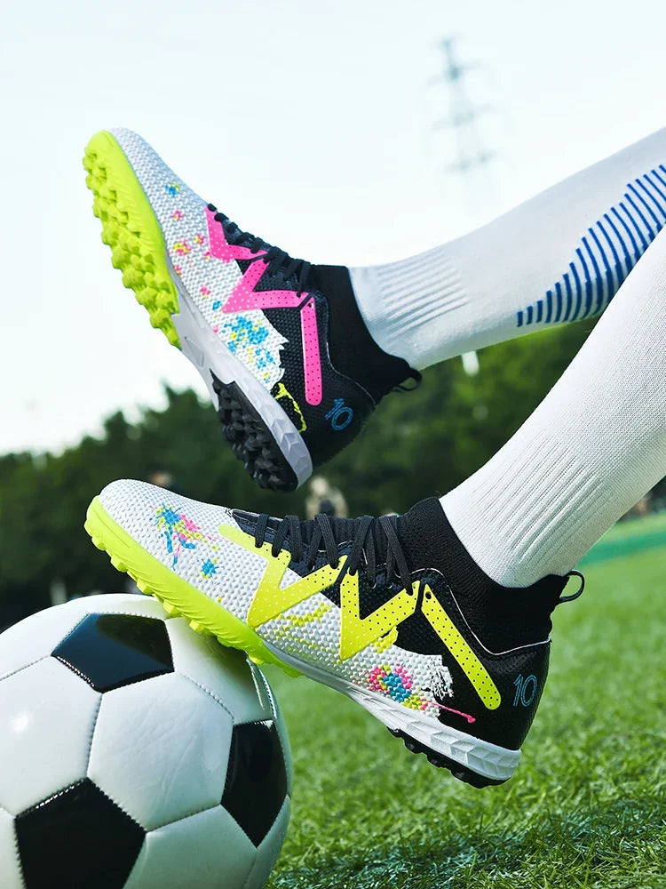 New Men Football Shoes Society Cleats Professional Soccer Shoes Indoor Fast Football Field Boots Sneaker Boy Original Training